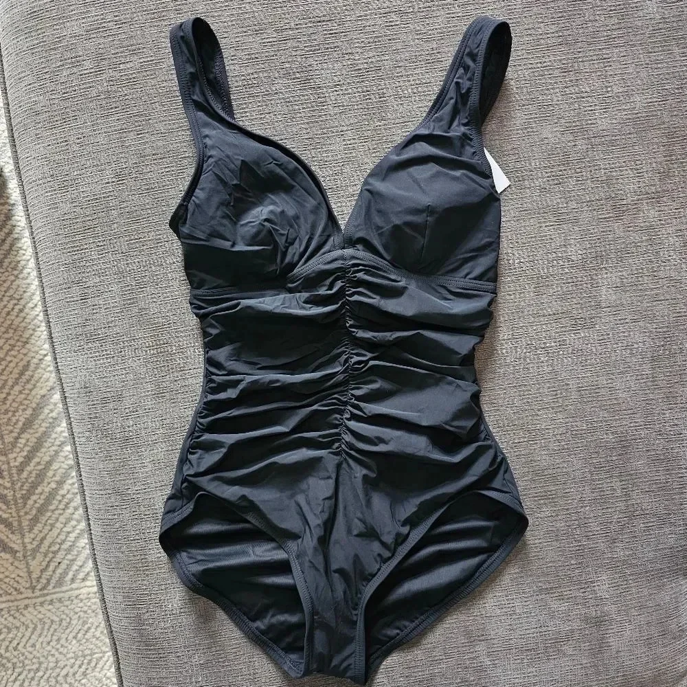 Contours Solitaire V-Neck center Rushing Underwire black One Piece Swimsui… - Picture 11 of 16